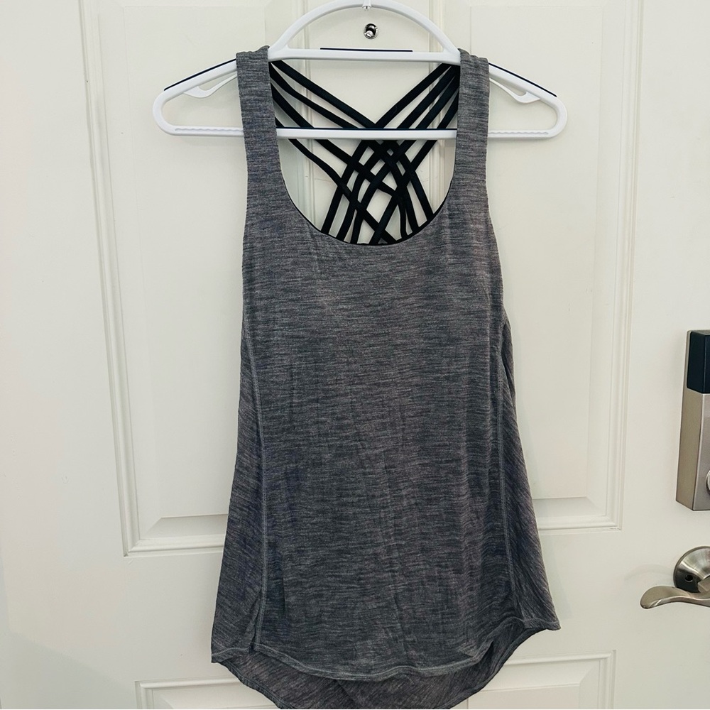 Lululemon Tank 6 | Free To Be Serene 2-In-1 Strappy Built-In Bra